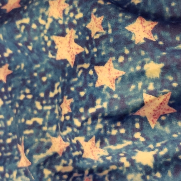 Halter with Stars Striped Printed Shorts Set Size 18-24 Months - Picture 7 of 11